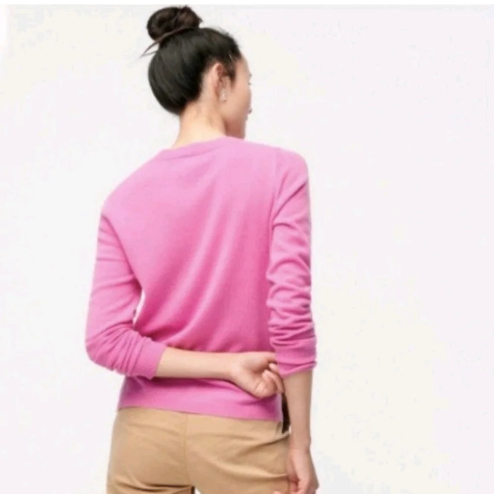 J. Crew Pink Kiss Kiss Layla Cashmere Crew Sweater Size Medium 100% Cashmere